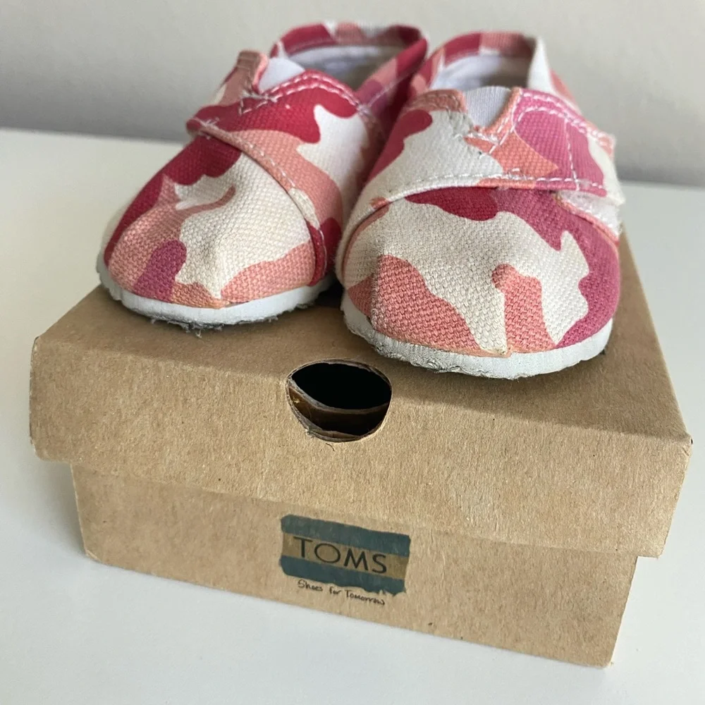 GUC Tiny Toms Classic Pink Camo | Size 4